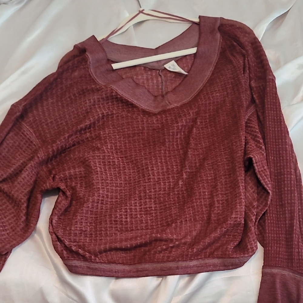 Cozy Waffle-Knit Long Sleeve Top in Berry